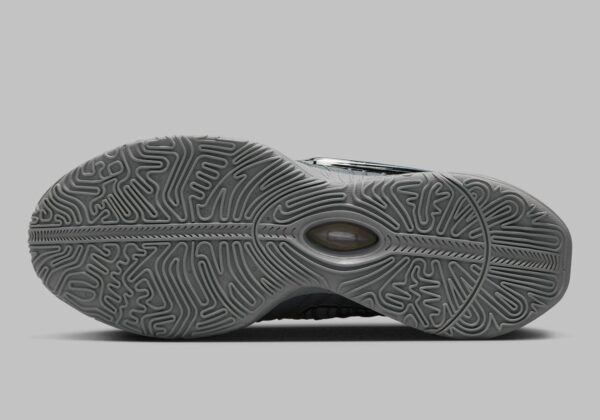 Nike LeBron 21 - Image 7