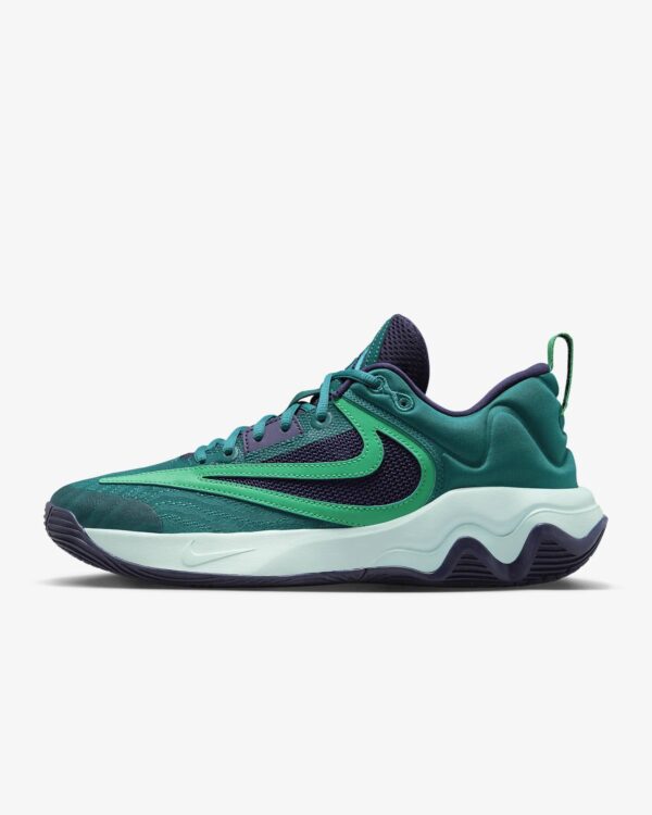 Nike Giannis Immortality 3