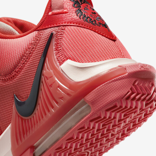 Nike LeBron Witness 7 - Image 5