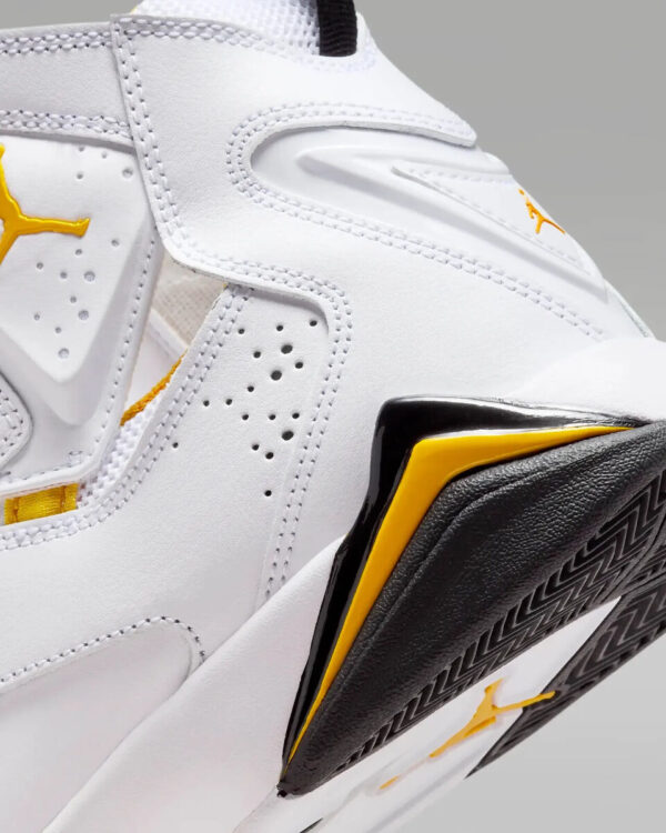 Nike Air Jordan True Flight - Image 5