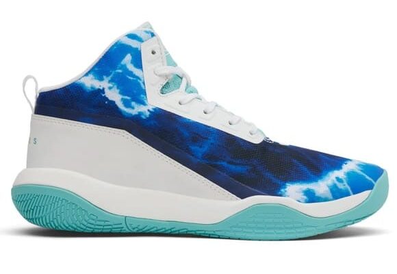Moolah Kicks Phantom 1